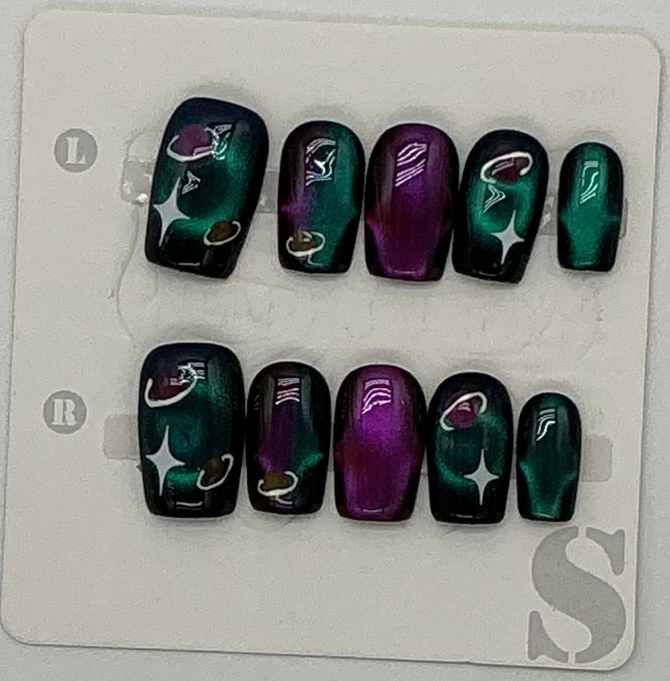 Press-On Nails, Square Shape
