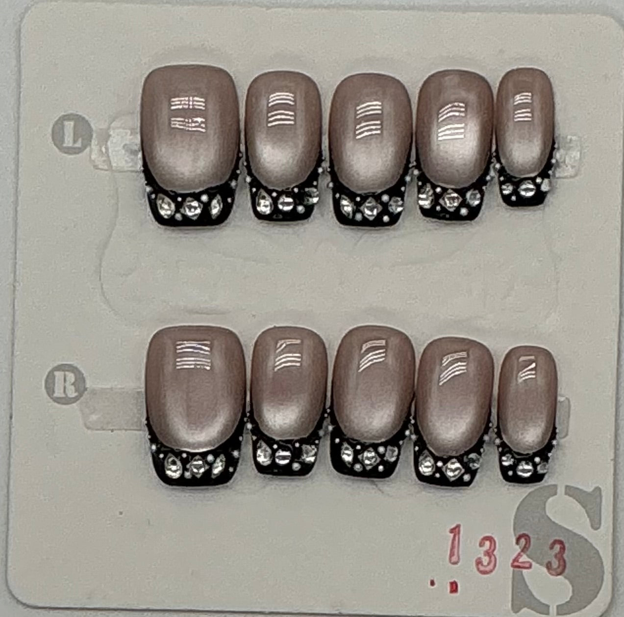 Press-On Nails, Square Shape