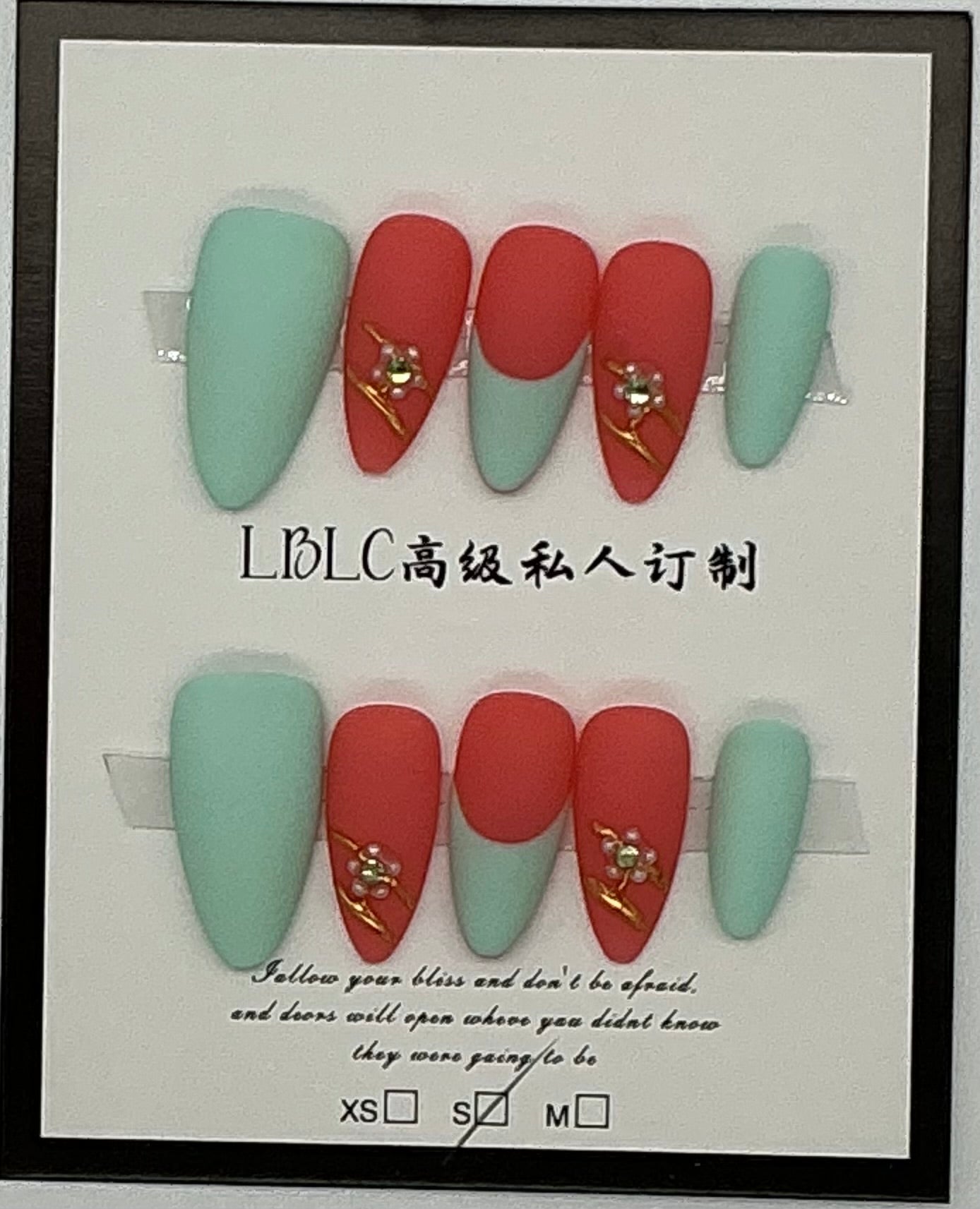 Press-On Nails, Almond Shape