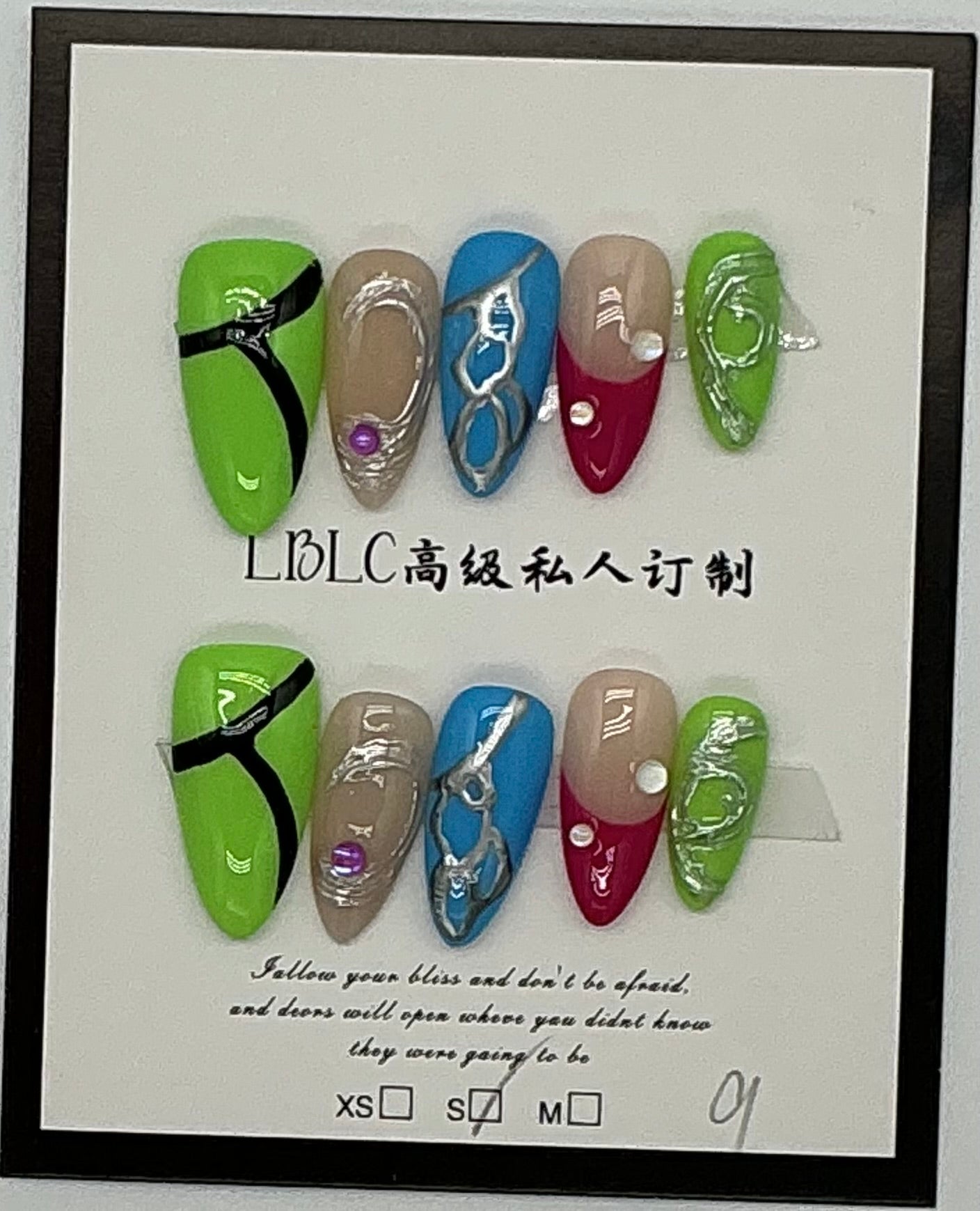 Press-On Nails, Almond Shape