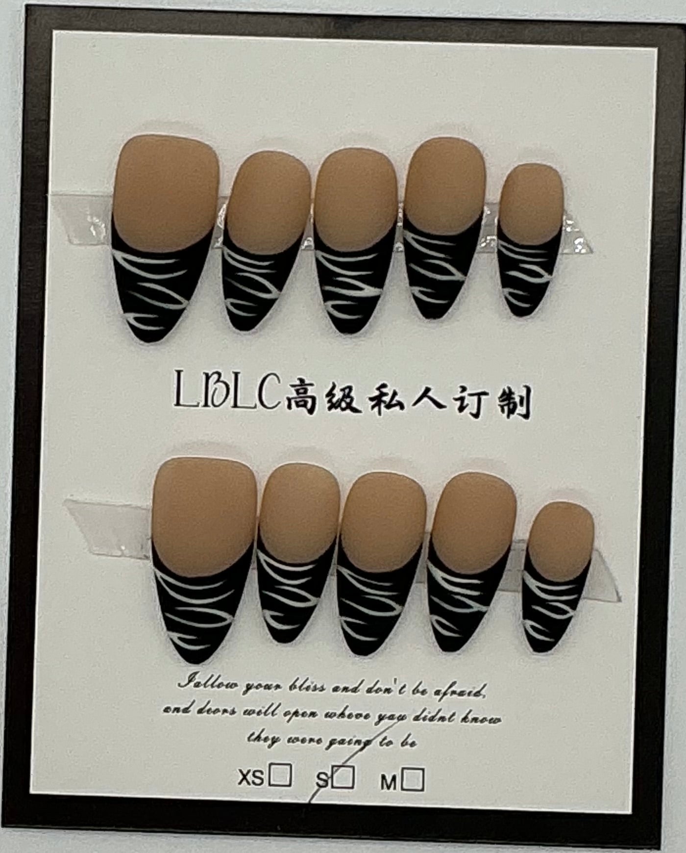 Press-On Nails, Almond Shape